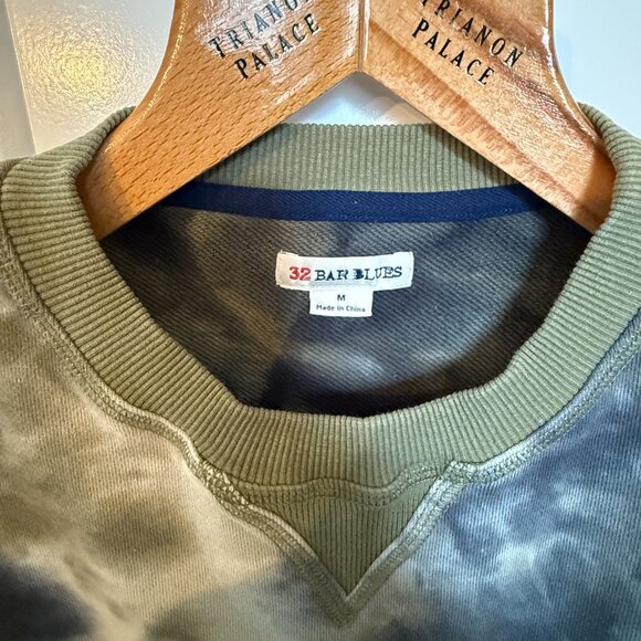 32 Bar Blues Men's Med Sweatshirt - Camo colors - Picture 2 of 3